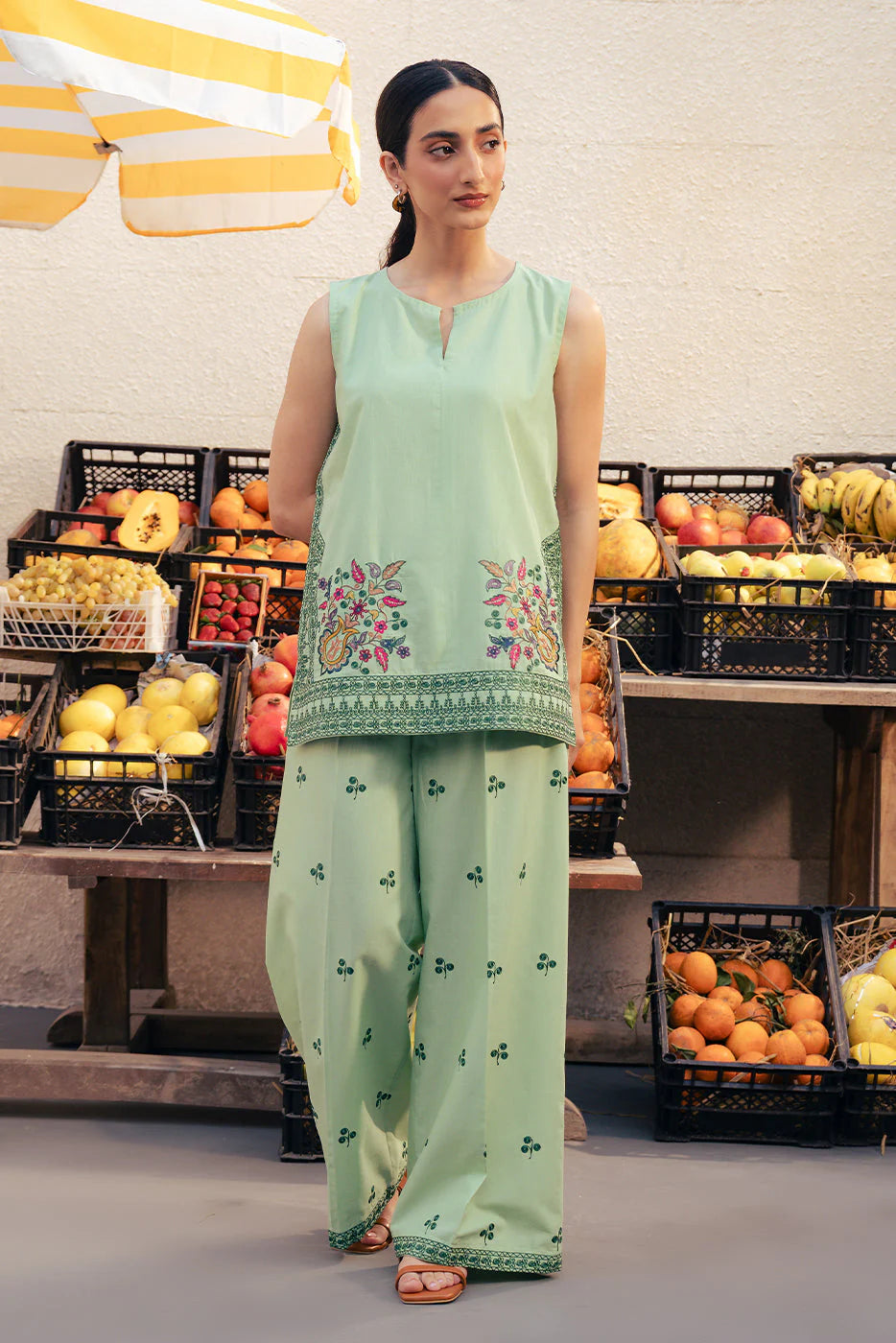 2 PIECE EMBROIDERED SLUB LAWN CO-ORD SET (FLOW)