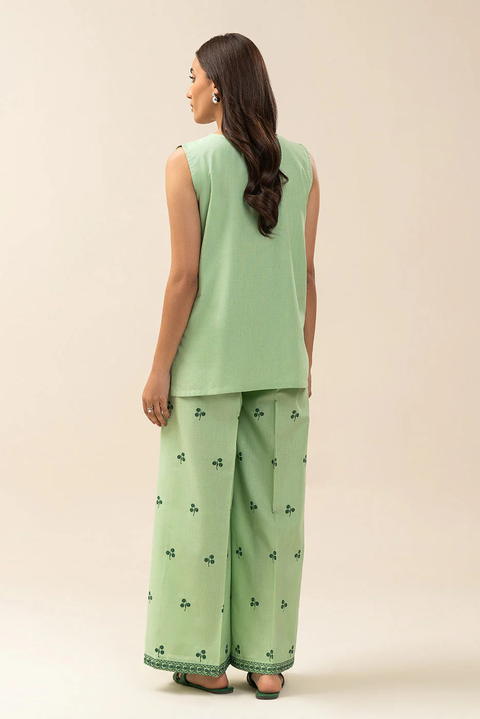 2 PIECE EMBROIDERED SLUB LAWN CO-ORD SET (FLOW)