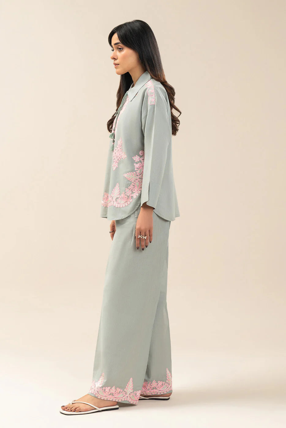 EMBROIDERED CO-ORD SET (FLOW)