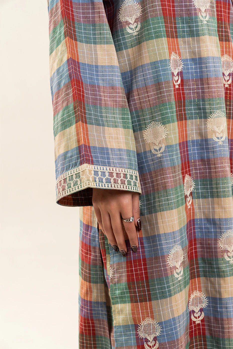 2 PIECE EMBROIDERED LUREX YARN DYED SUIT (PRET)